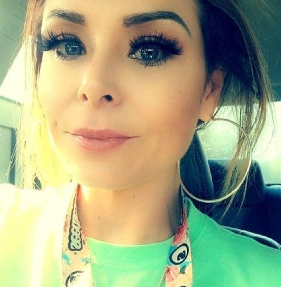 Meet your Posher, Crystal